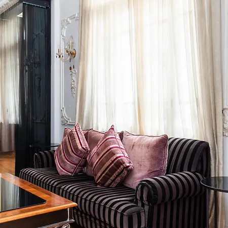 Figaro By Halu! Apartman *